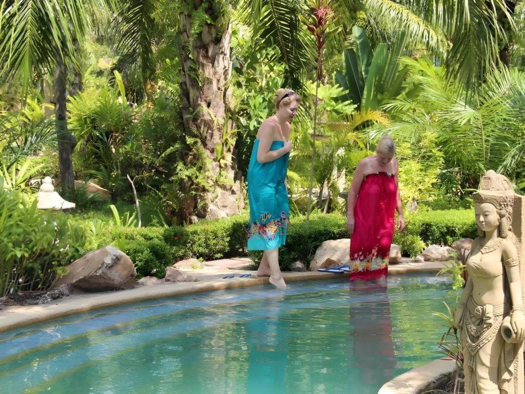 Nattha Waree Hot Spring Resort And Spa Ban Nua Khlong Exteriör bild