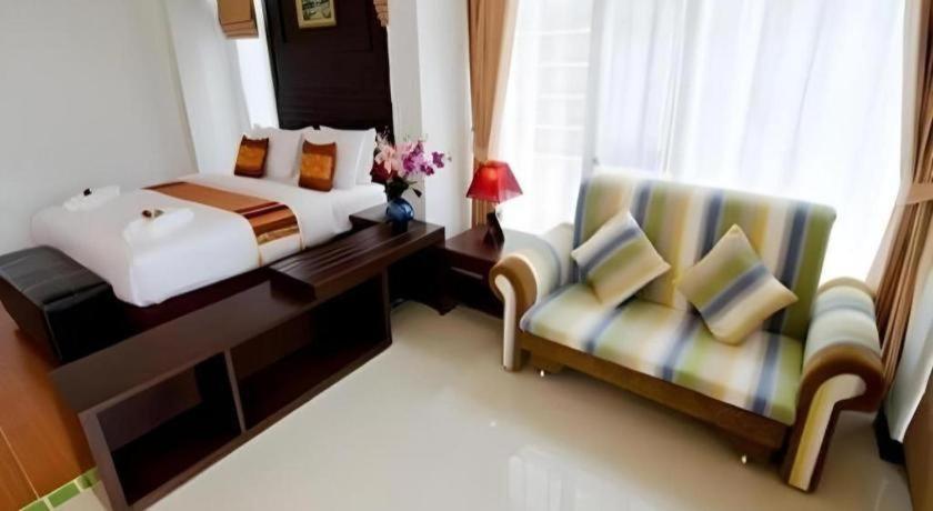 Nattha Waree Hot Spring Resort And Spa Ban Nua Khlong Exteriör bild