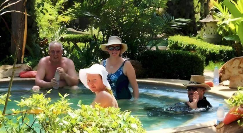Nattha Waree Hot Spring Resort And Spa Ban Nua Khlong Exteriör bild