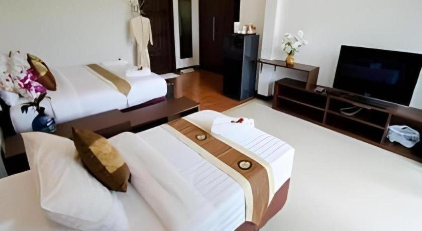 Nattha Waree Hot Spring Resort And Spa Ban Nua Khlong Exteriör bild