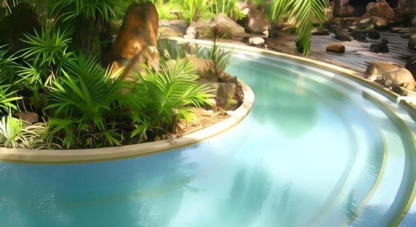 Nattha Waree Hot Spring Resort And Spa Ban Nua Khlong Exteriör bild