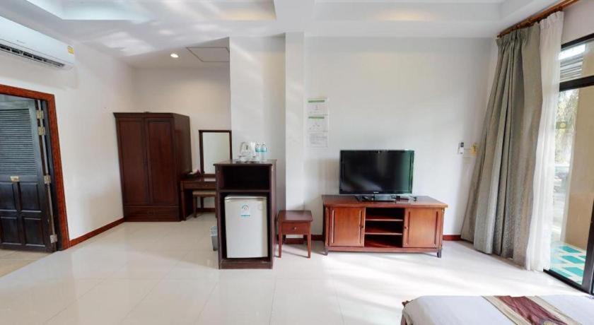 Nattha Waree Hot Spring Resort And Spa Ban Nua Khlong Exteriör bild
