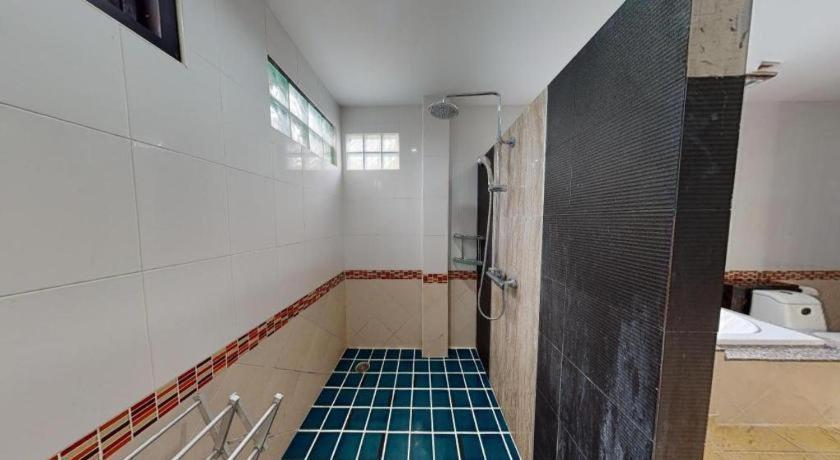 Nattha Waree Hot Spring Resort And Spa Ban Nua Khlong Exteriör bild